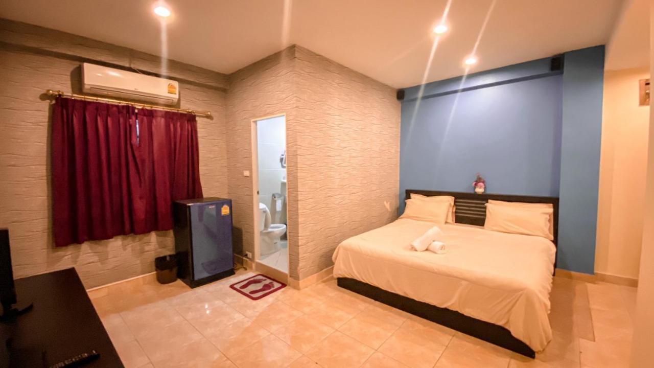 Retox Game On Hotel Pattaya Exterior foto